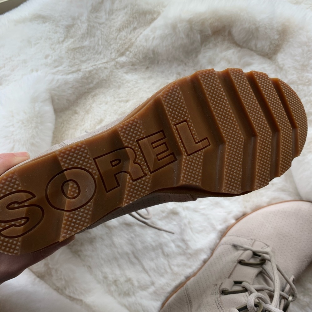SALE 🔥 {Sorel} Joan Of Arctic Wedge Bootie - Picture 5 of 8